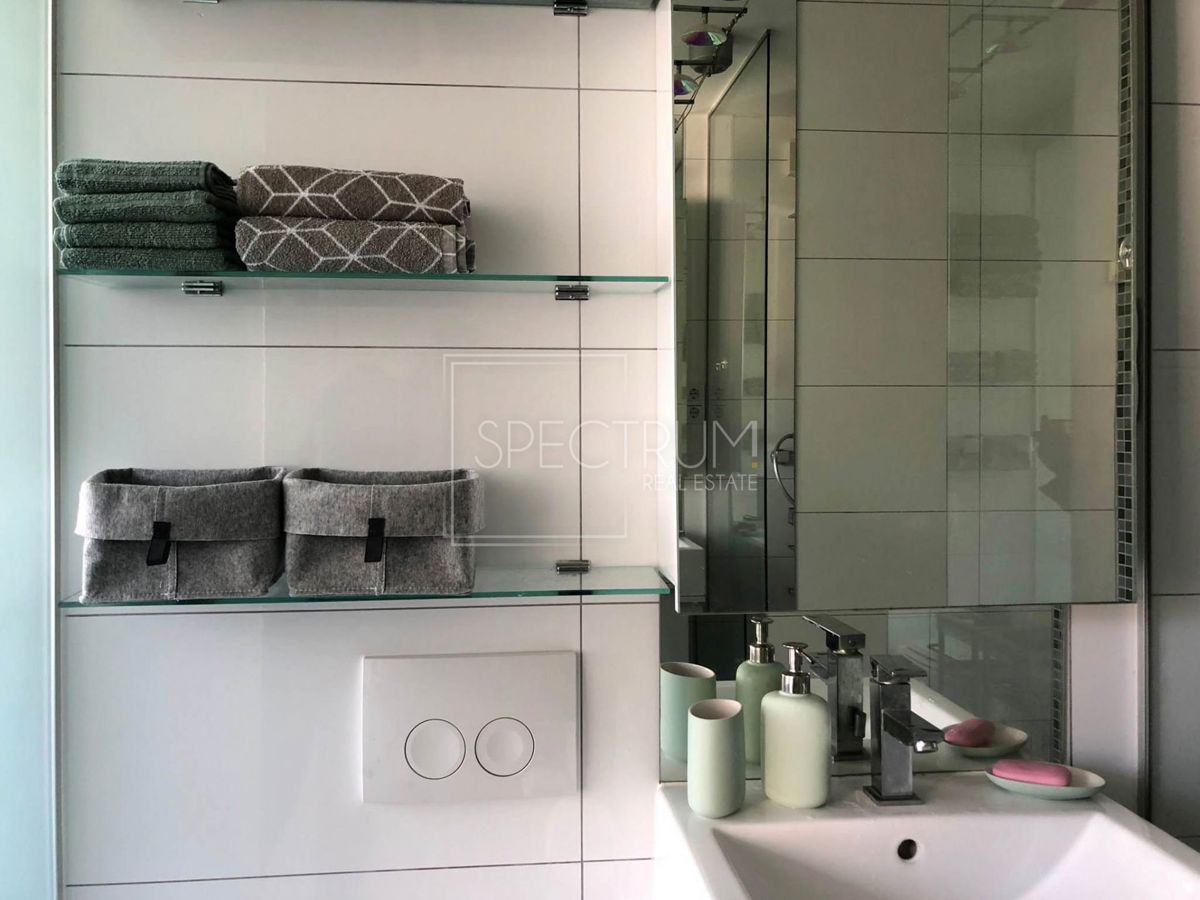 Poreč, moderno opremljeno stanovanje 50m od morja!