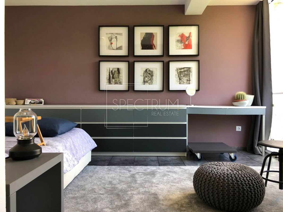 Poreč, moderno opremljeno stanovanje 50m od morja!