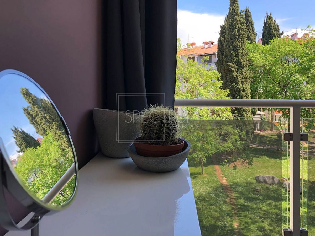 Poreč, moderno opremljeno stanovanje 50m od morja!