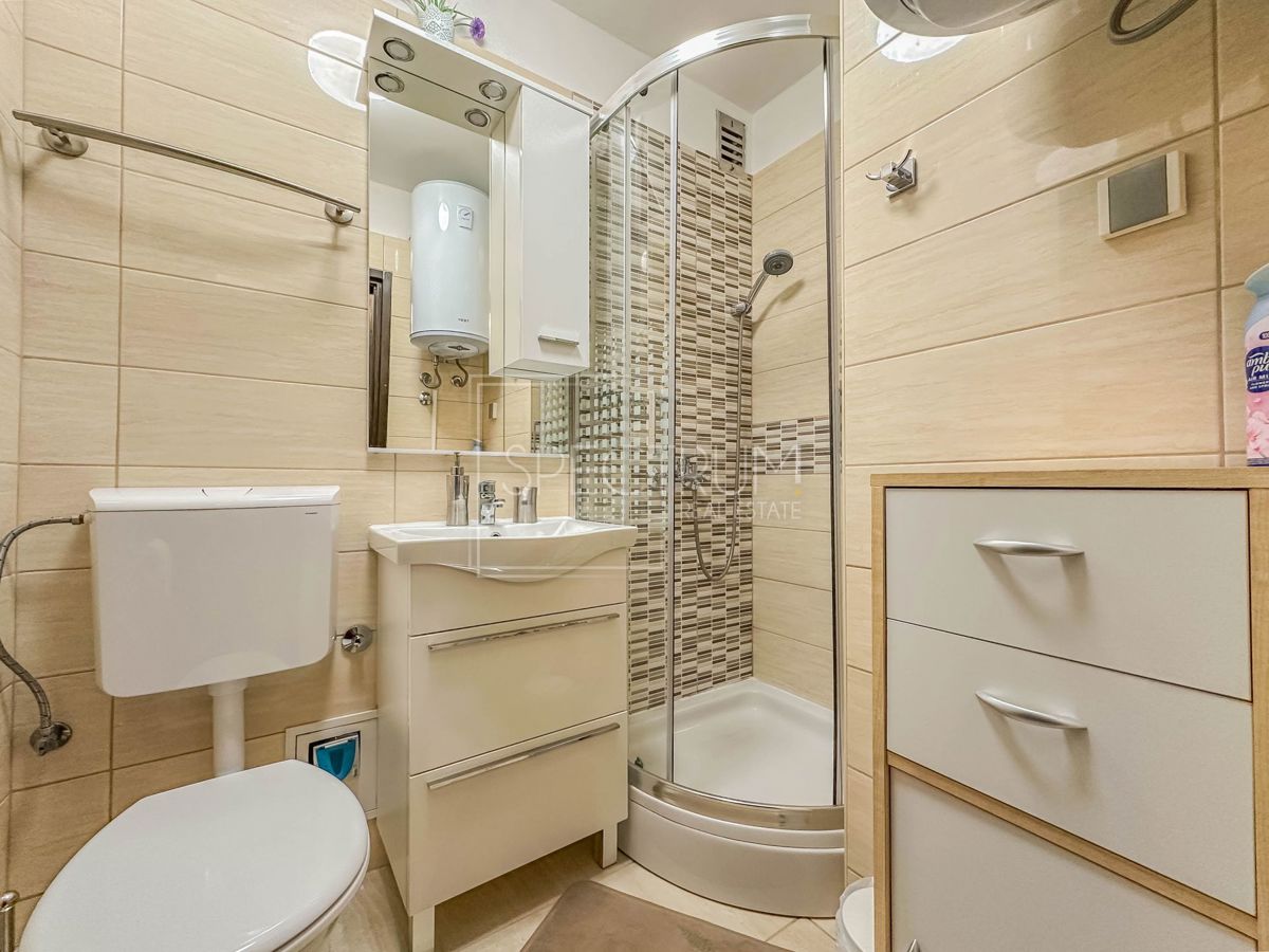 Poreč okolica, prenovljeno stanovanje 50 m od morja!