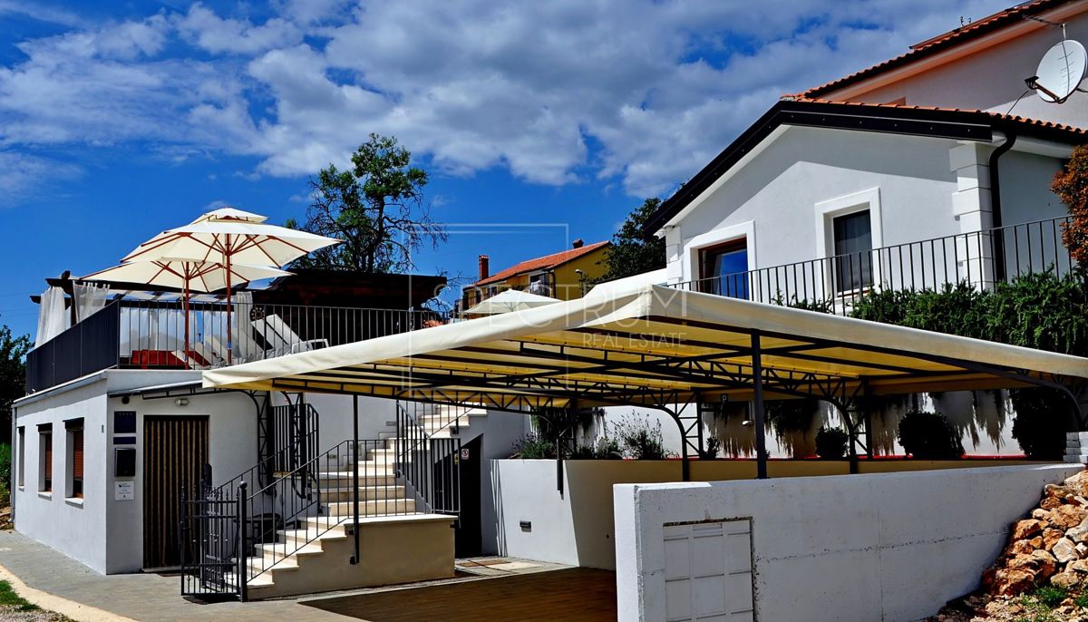 Okolica Brtonigle, vila z bazenom na mirni lokaciji