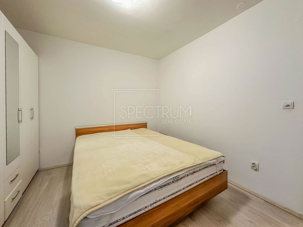 Novigrad, lepo stanovanje 500m od morja