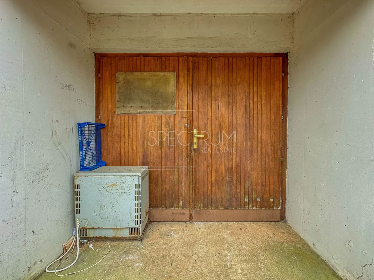 Umag, garaža v središču mesta