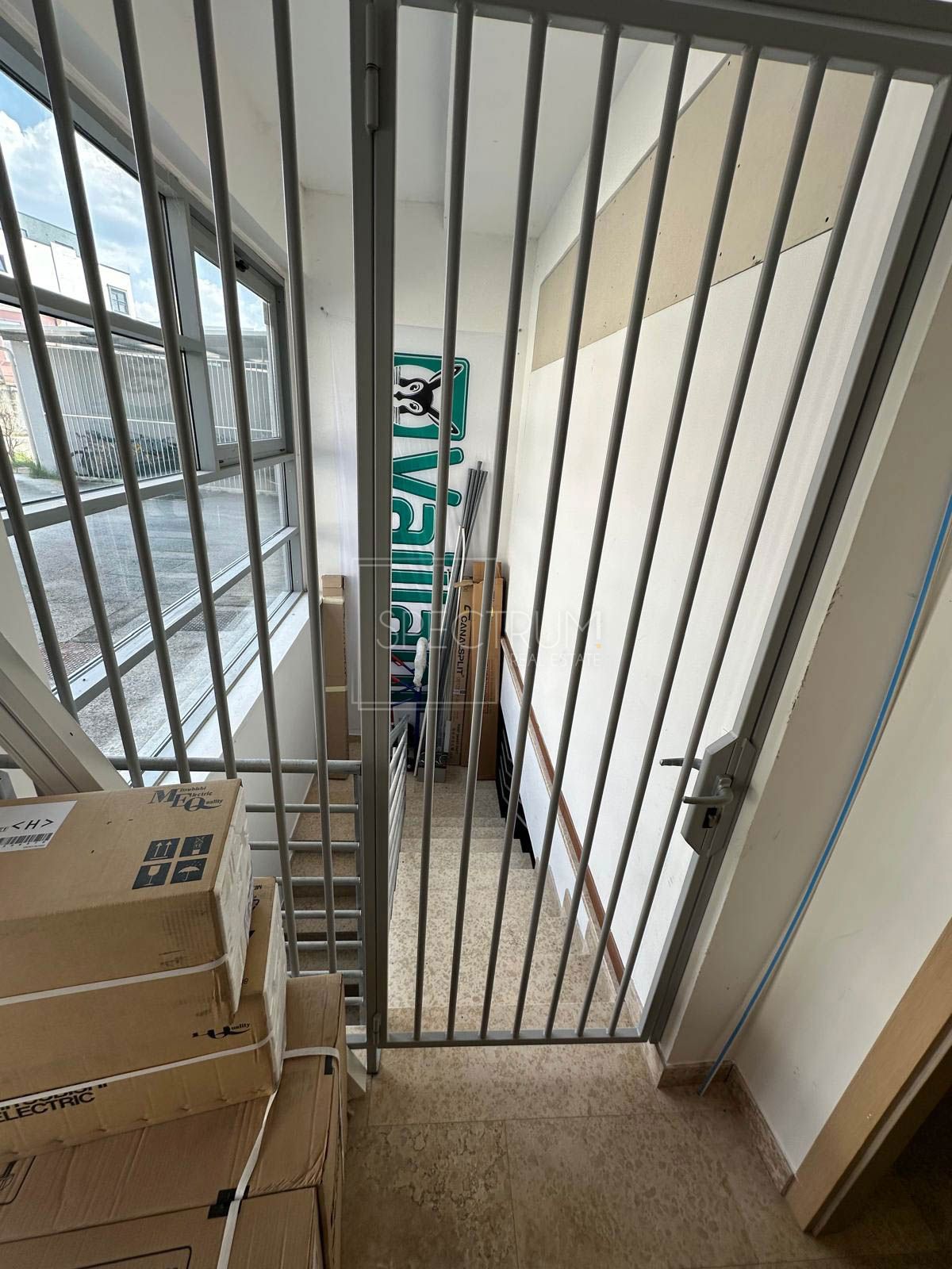 Novigrad, poslovni prostori na odlični lokaciji