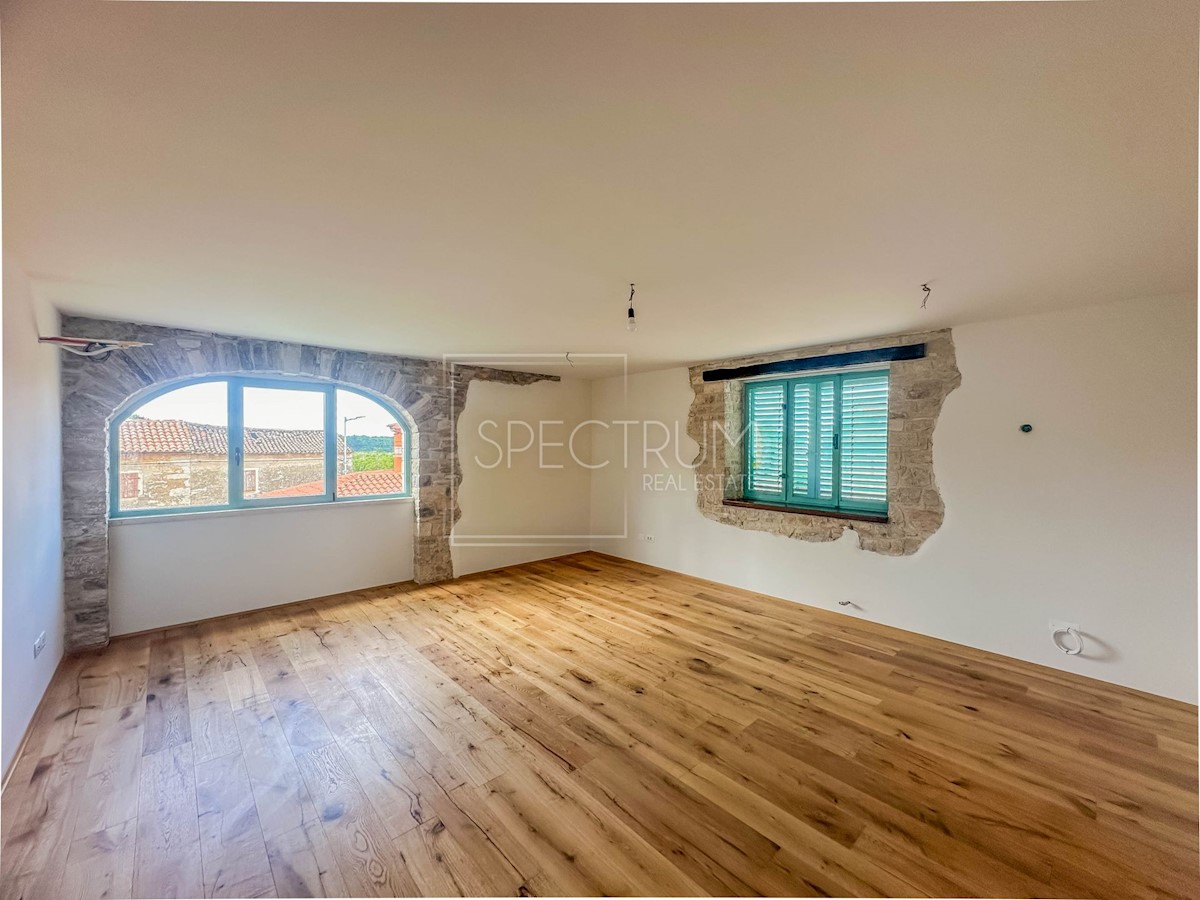 Okolica Buja, udobno stanovanje na mirni lokaciji