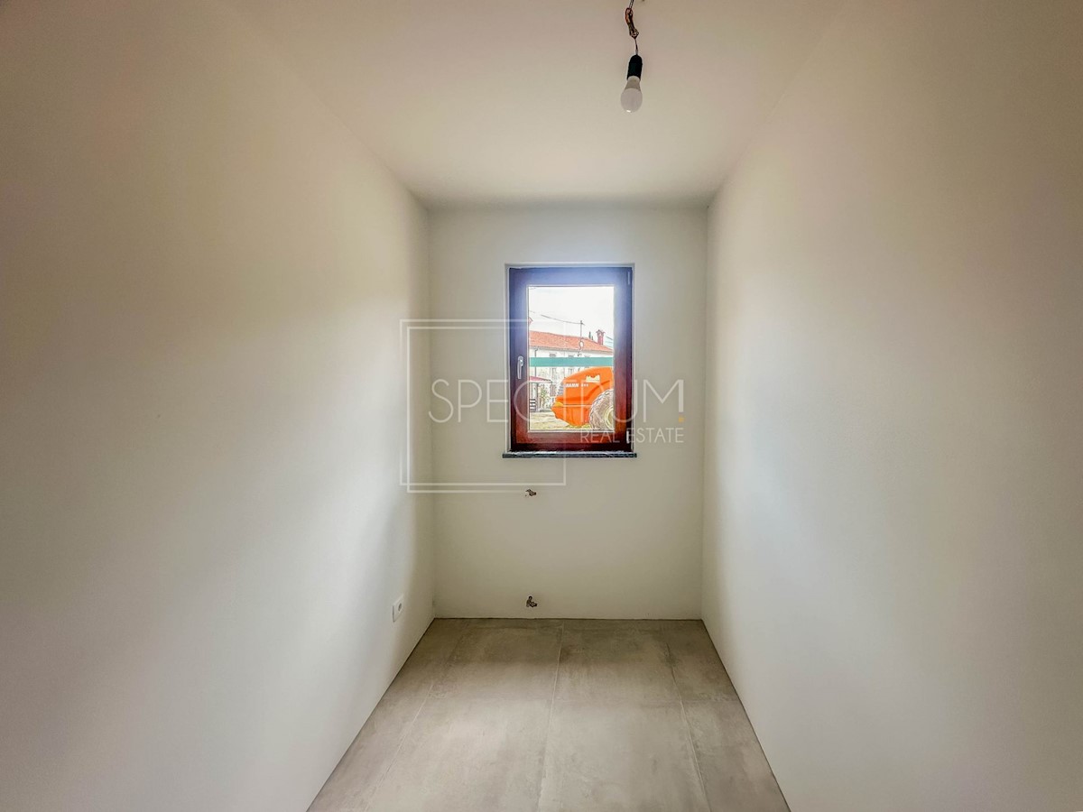 Okolica Buja, adaptirano stanovanje v pritličju z vrtom