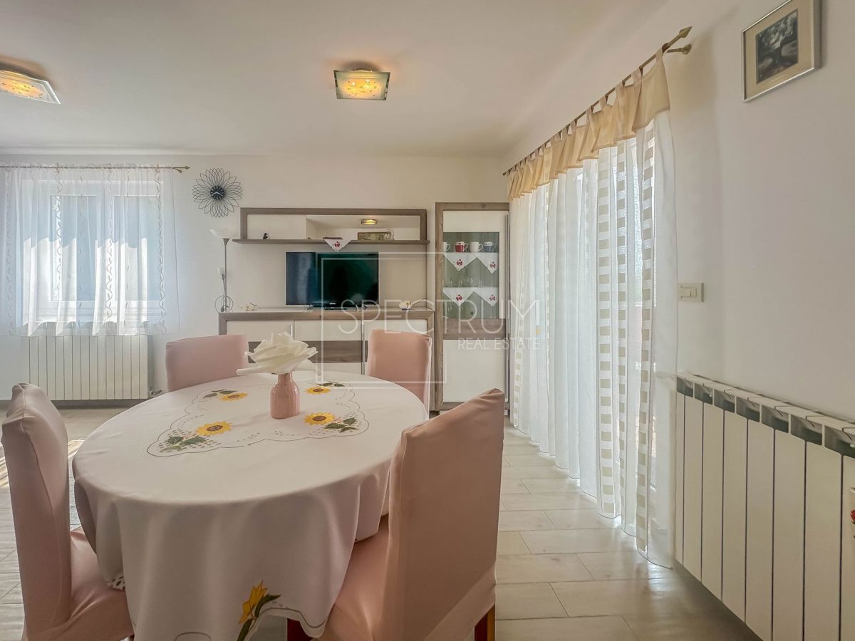 Umag, opremljeno stanovanje na iskani lokaciji