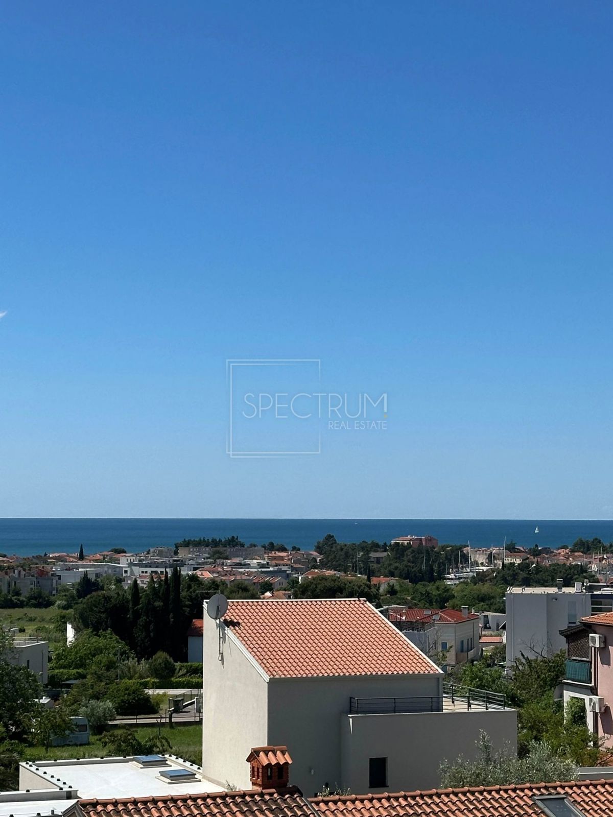 Novigrad, moderno stanovanje s čudovitim pogledom na morje