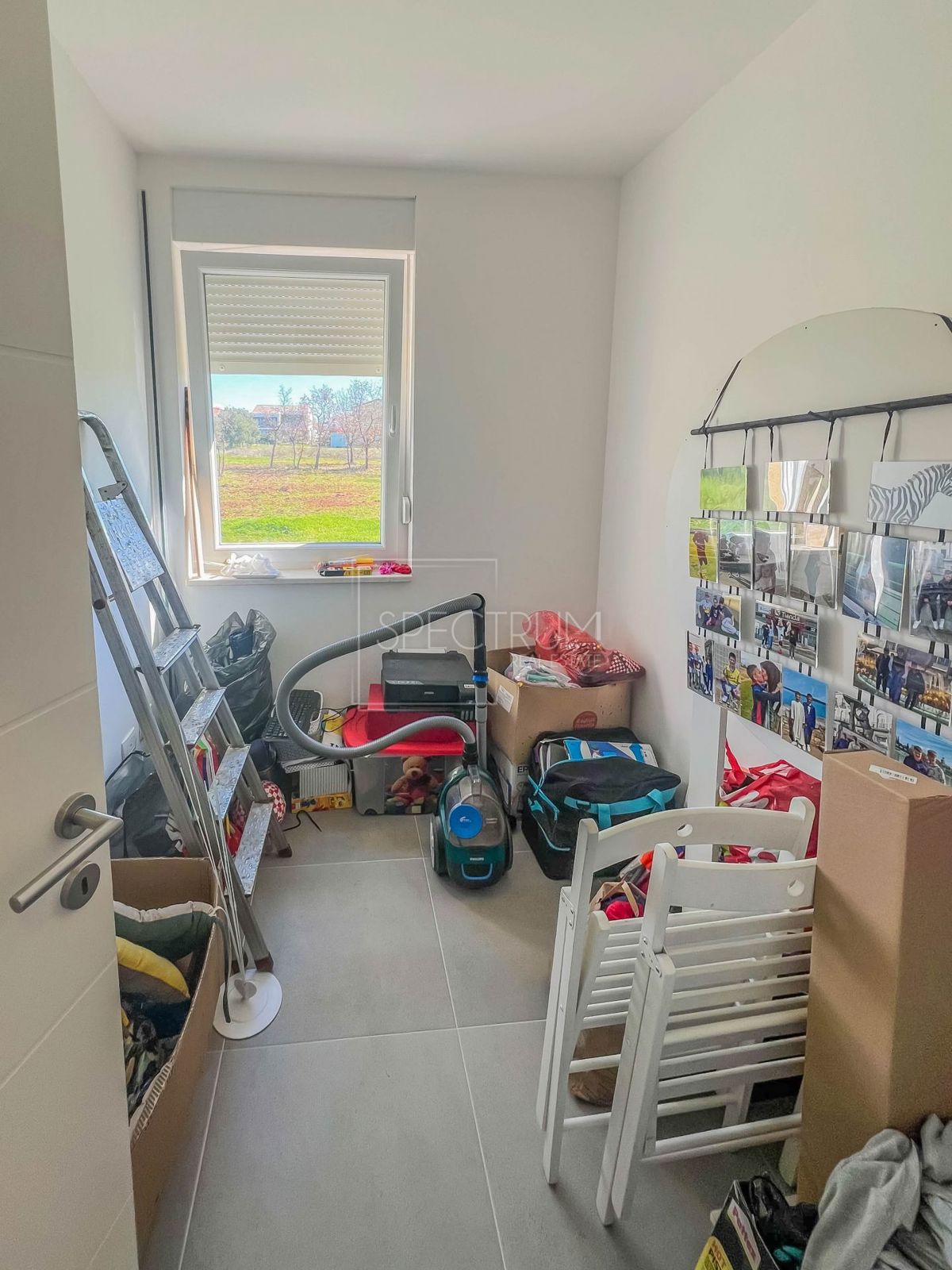 Novigrad, vrstna hiša z vrtom in pogledom na morje