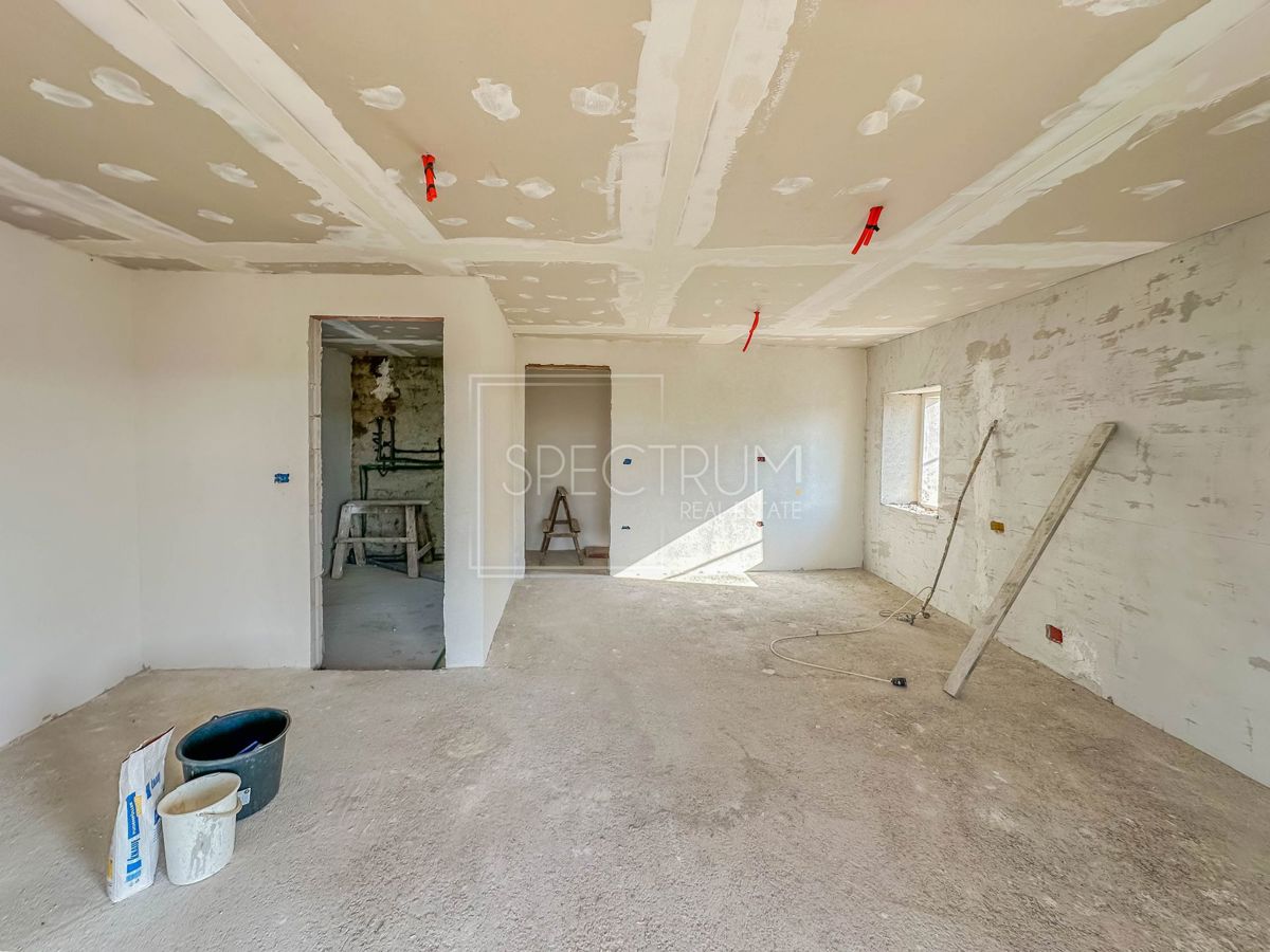 Območje Buja, prenovljena kamnita hiša s čudovitim razgledom