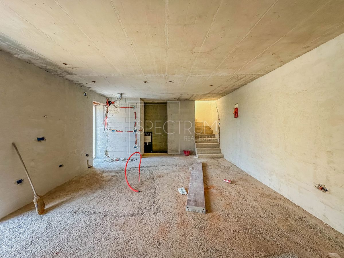 Območje Buja, prenovljena kamnita hiša s čudovitim razgledom