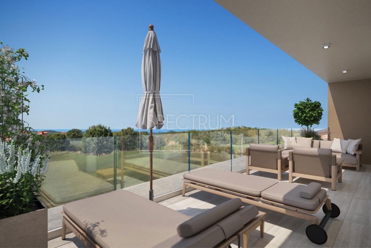 Poreč, dvonadstropno stanovanje s pogledom na morje