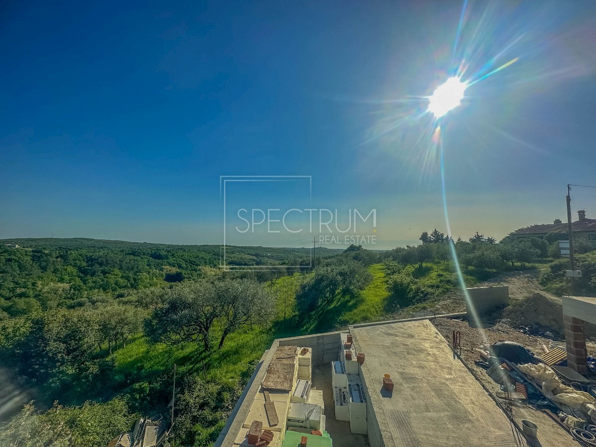 Okolica Buj, vila z bazenom in lepim razgledom
