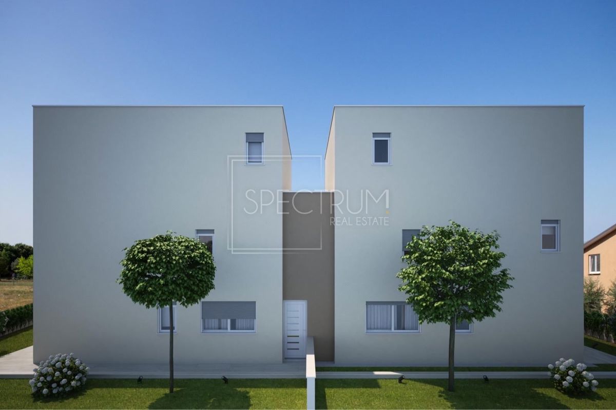 Poreč, novogradnja, stanovanje v pritličju z vrtom