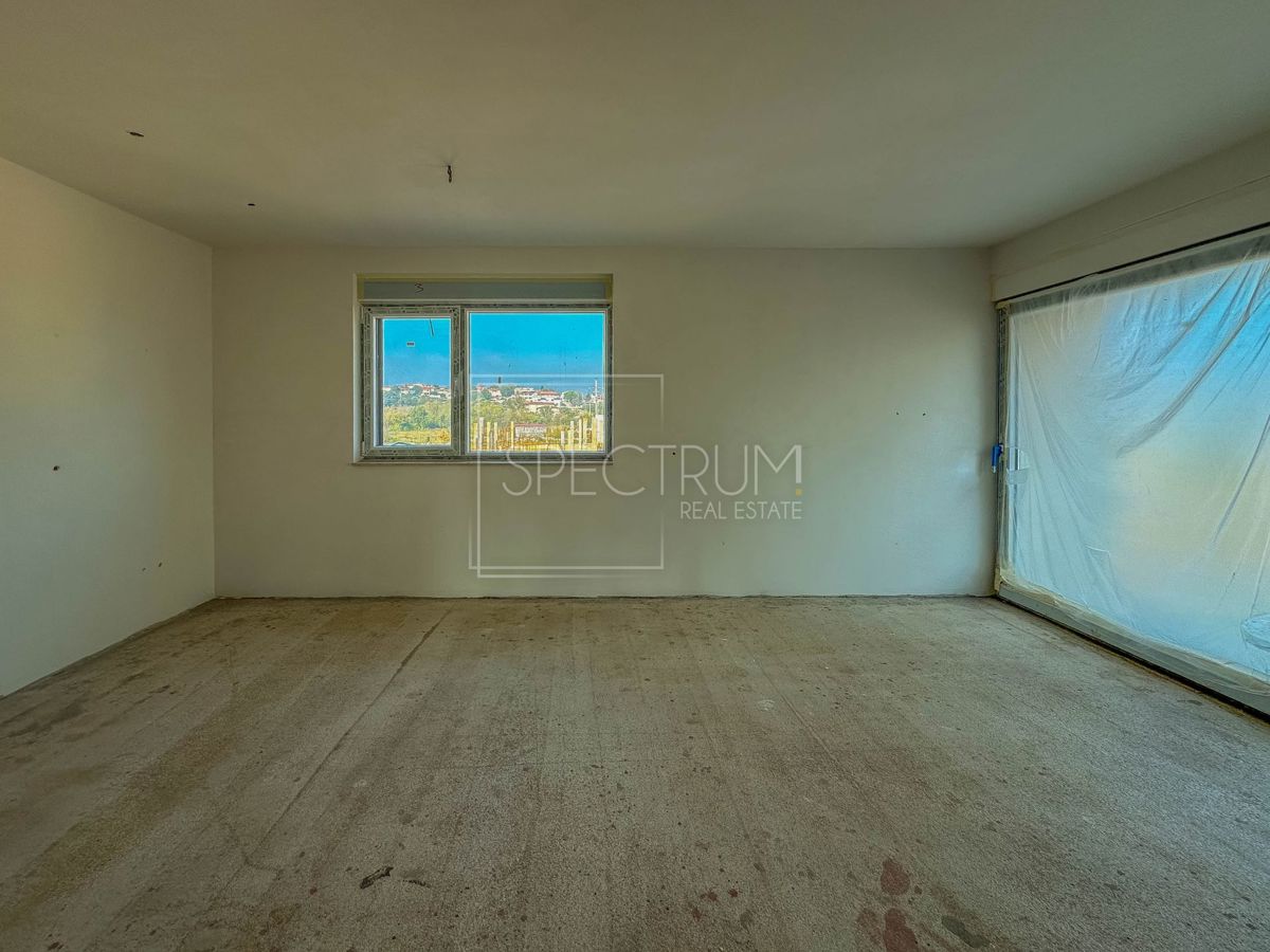 Poreč, moderno stanovanje s strešno teraso