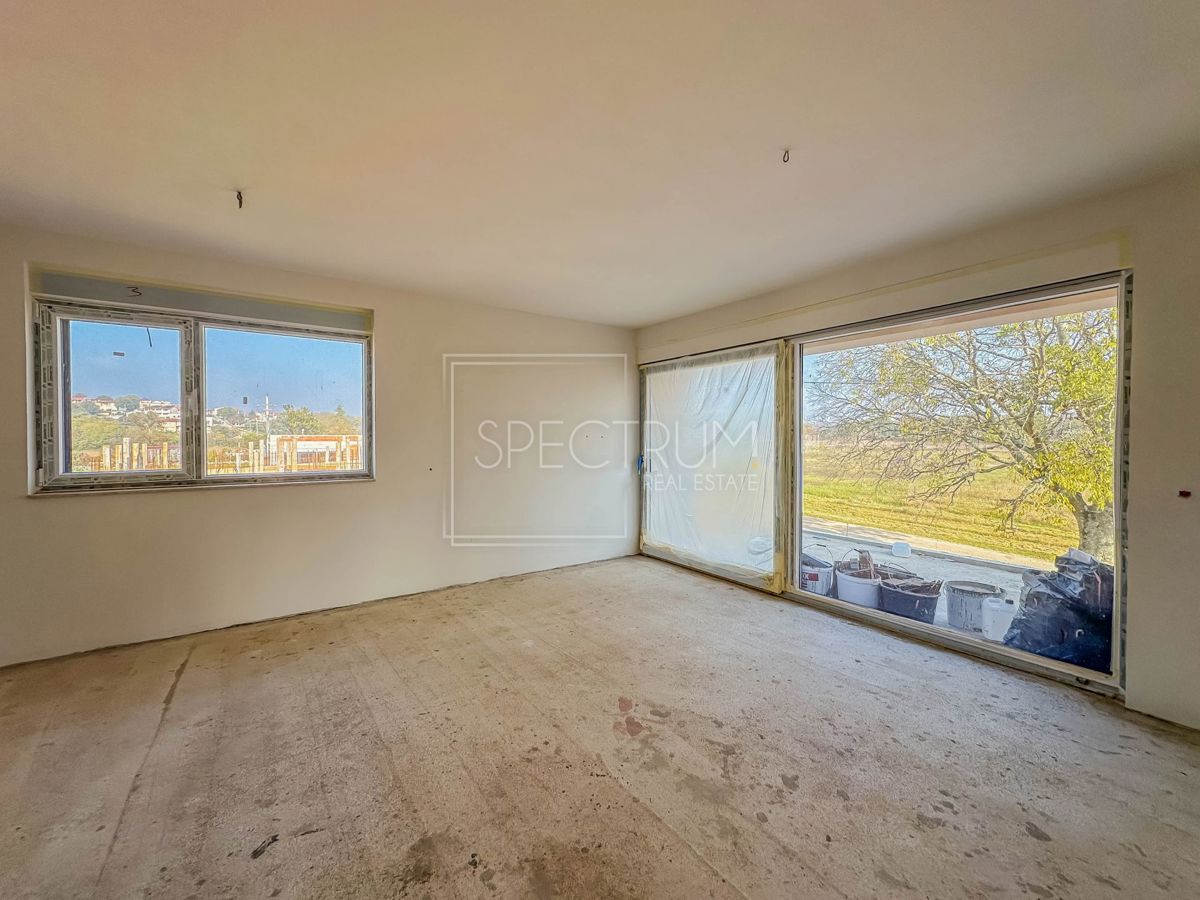 Poreč, moderno stanovanje s strešno teraso