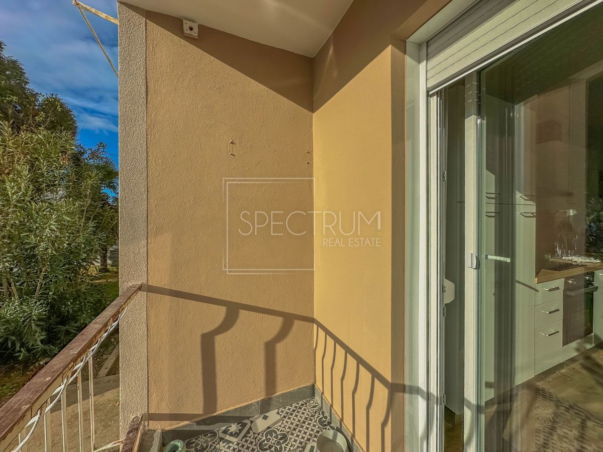 Umag, prenovljeno stanovanje v centru blizu plaže!