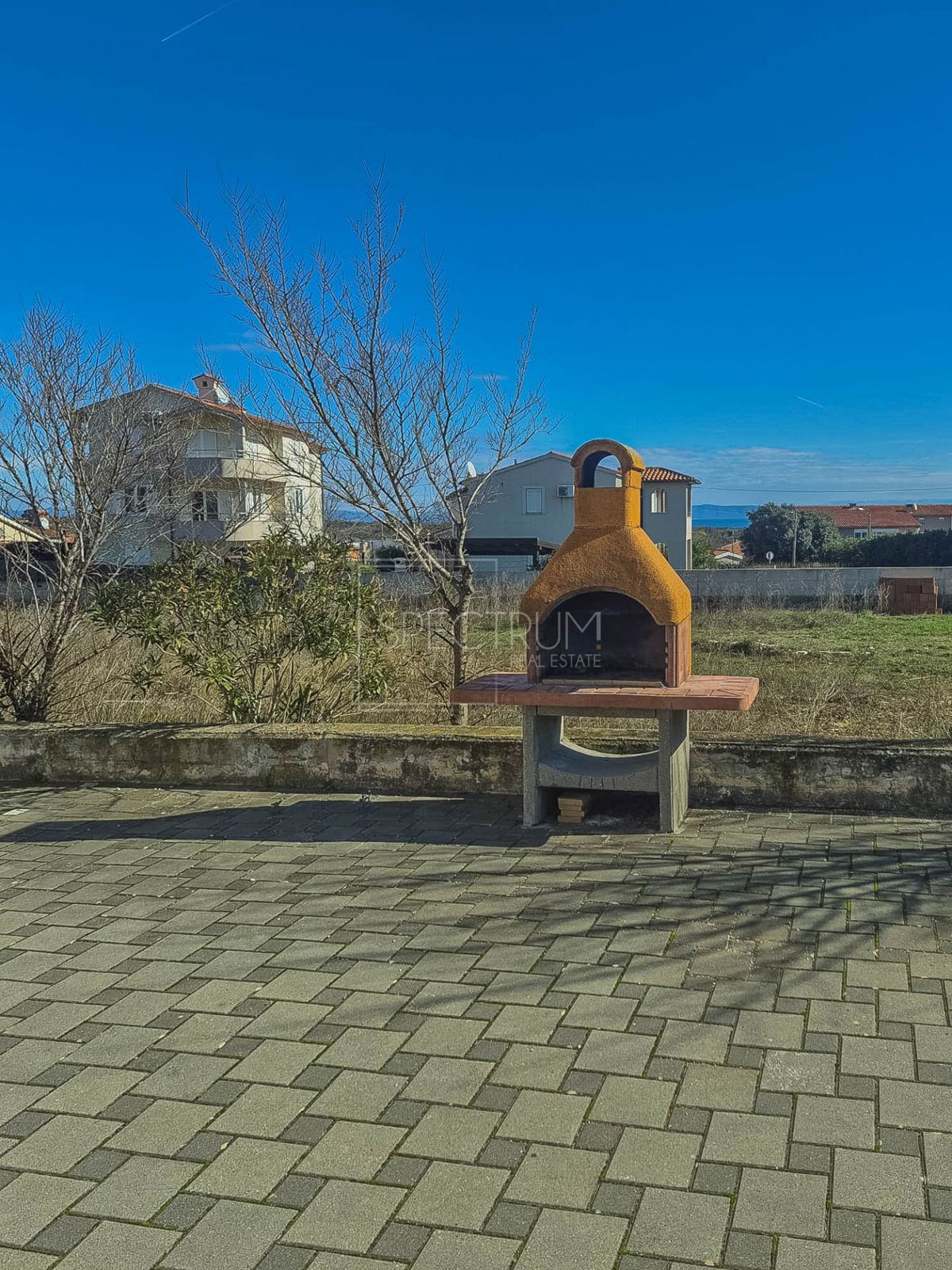 Ližnjan, stanovanje v pritličju na iskani lokaciji