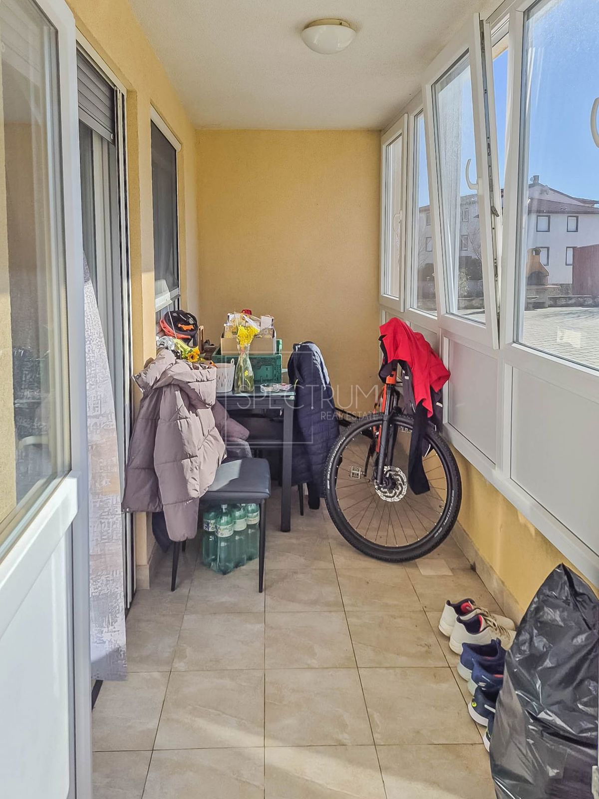 Ližnjan, stanovanje v pritličju na iskani lokaciji