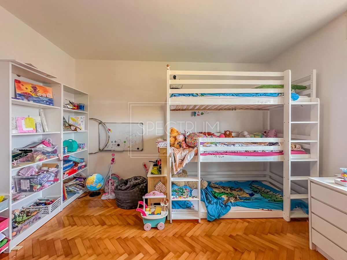 Umag, stanovanje v centru s pogledom na morje