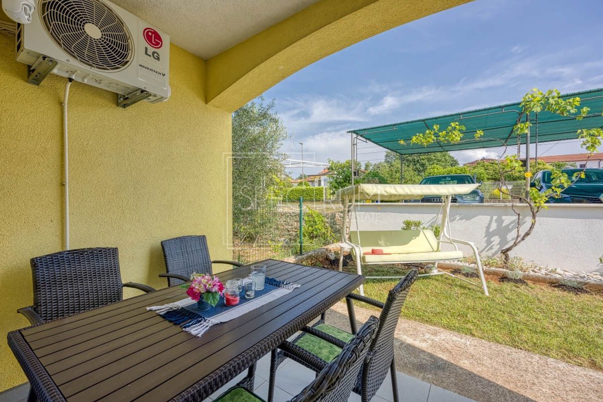 Novigrad okolica, 2 apartmaja 350 m od morja!