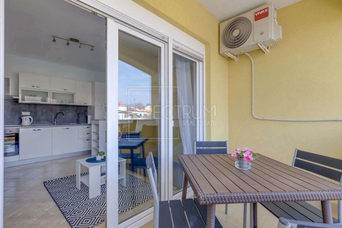 Novigrad okolica, 2 apartmaja 350 m od morja!
