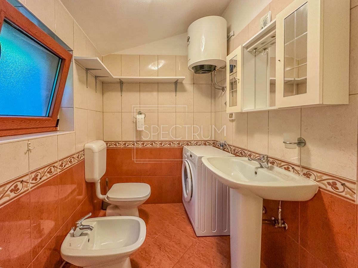 Okolica Grožnjana, samostojna hiša na mirni lokaciji