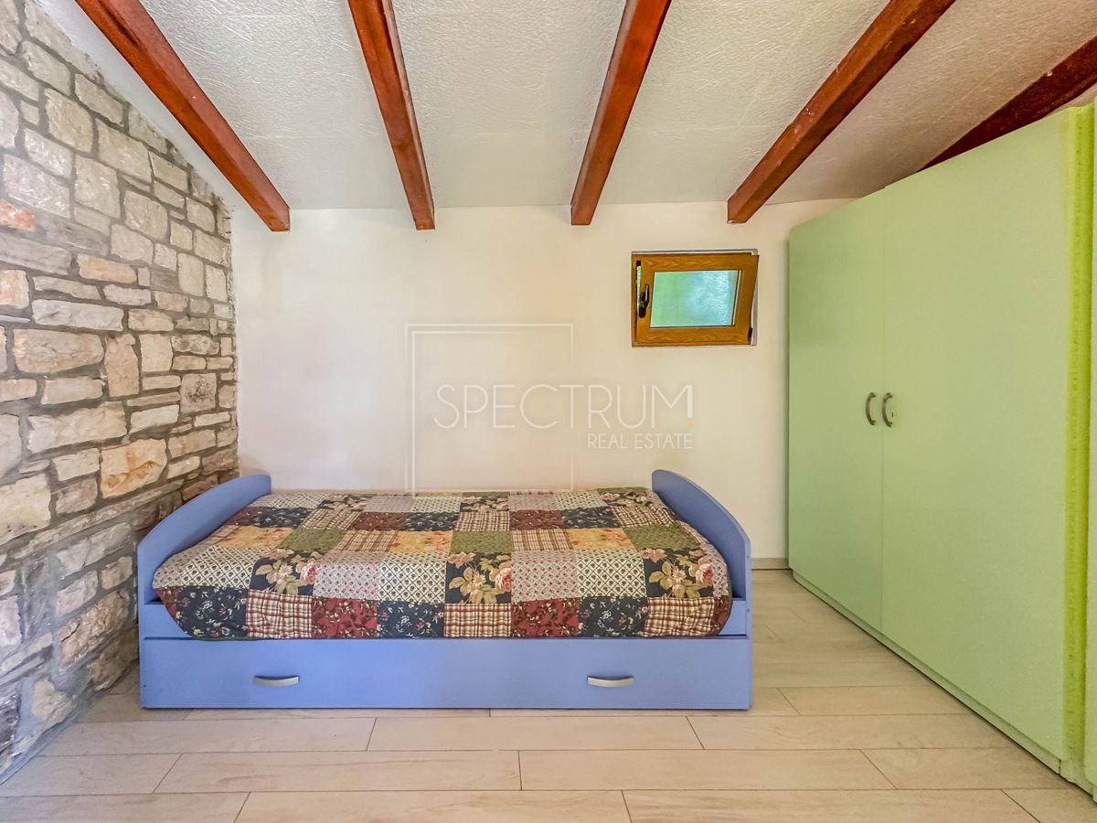 Okolica Grožnjana, samostojna hiša na mirni lokaciji