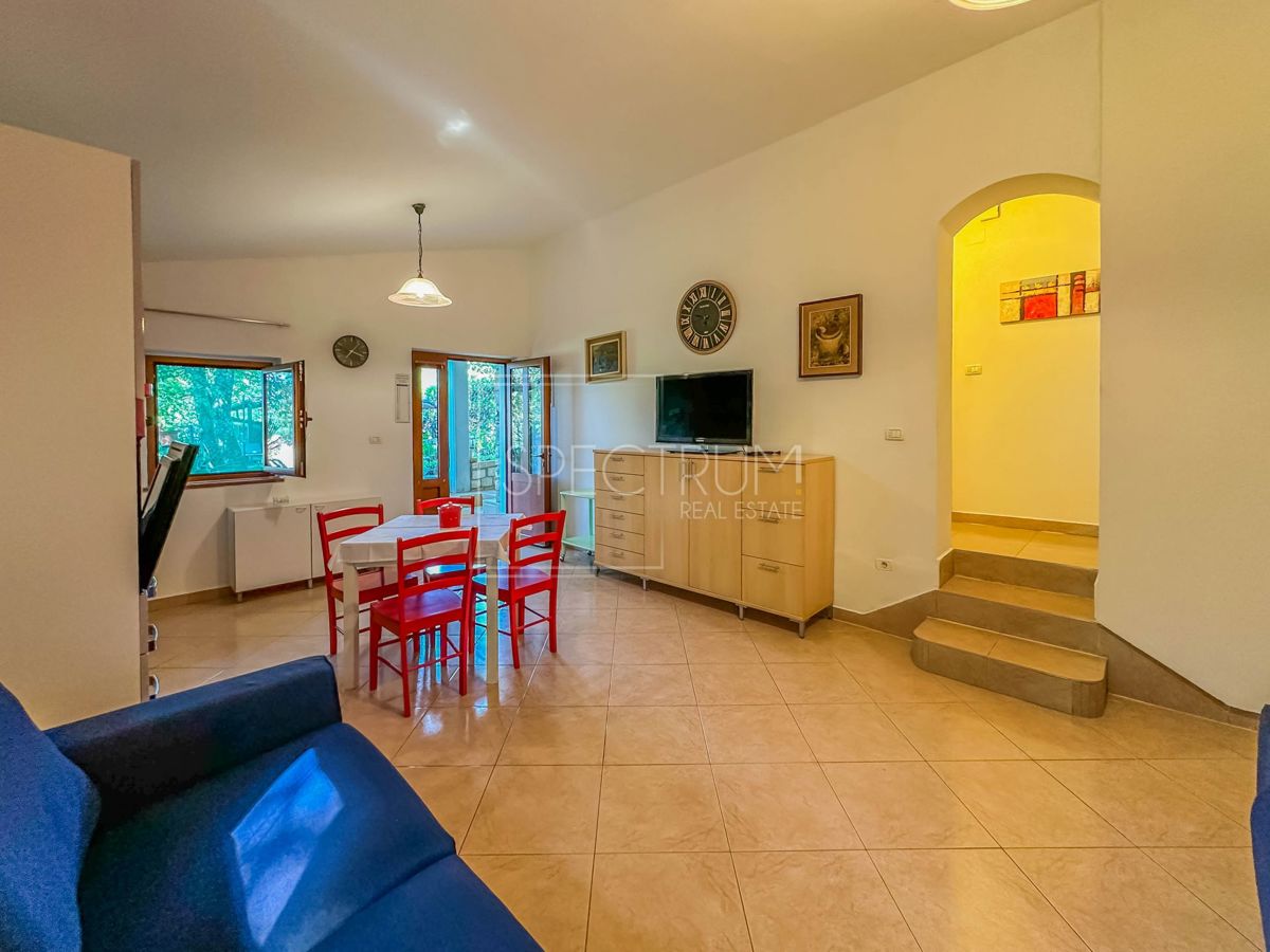 Okolica Grožnjana, samostojna hiša na mirni lokaciji