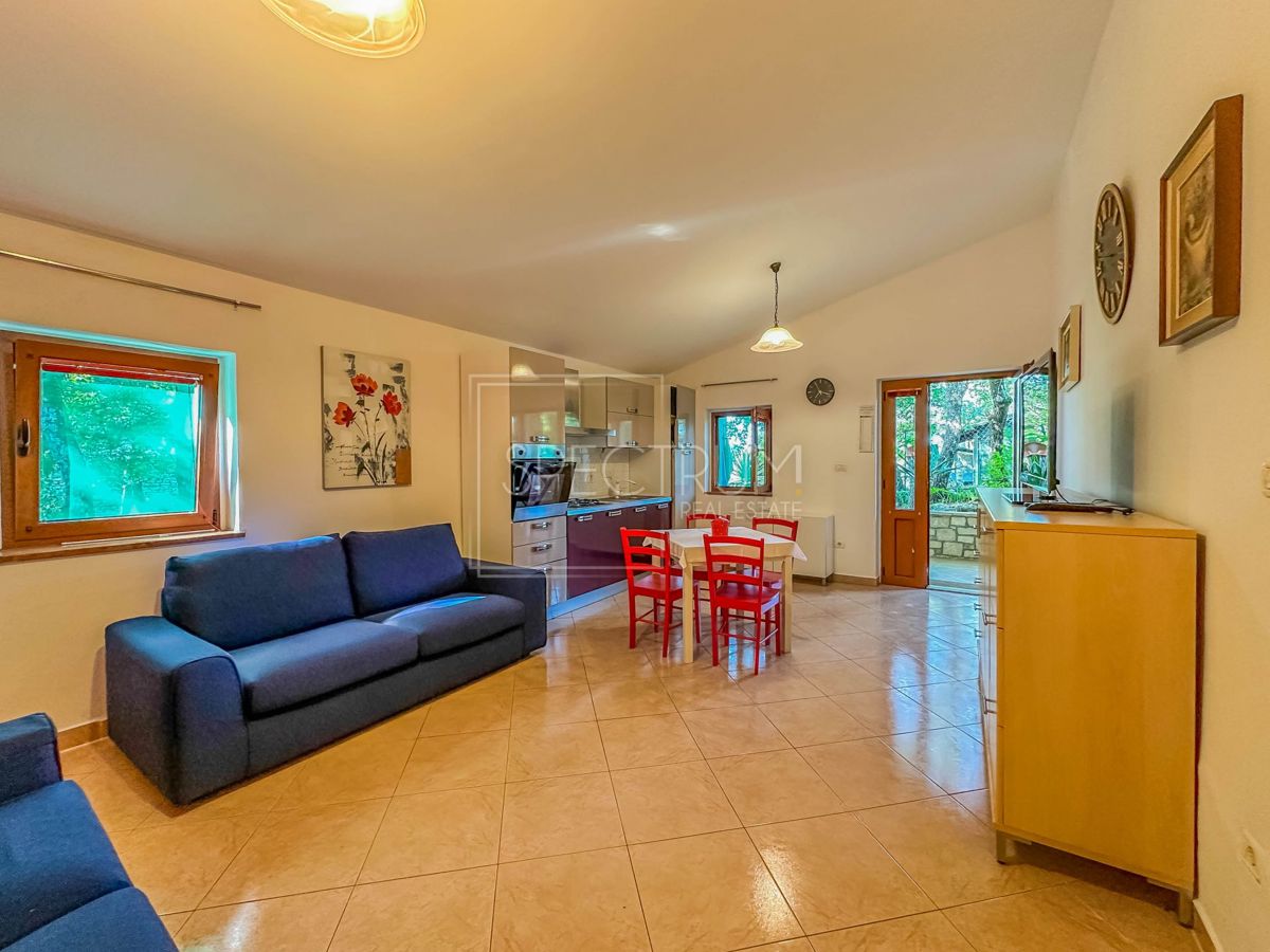 Okolica Grožnjana, samostojna hiša na mirni lokaciji