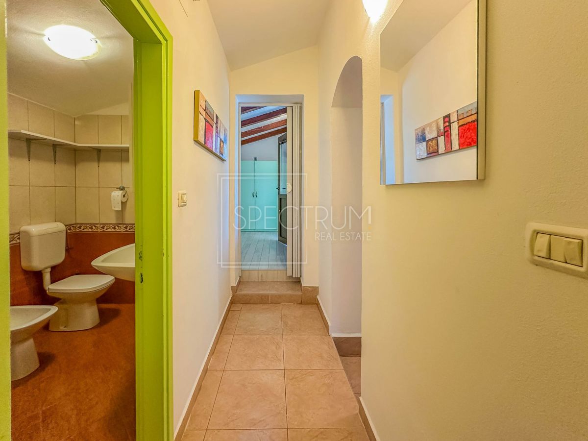 Okolica Grožnjana, samostojna hiša na mirni lokaciji