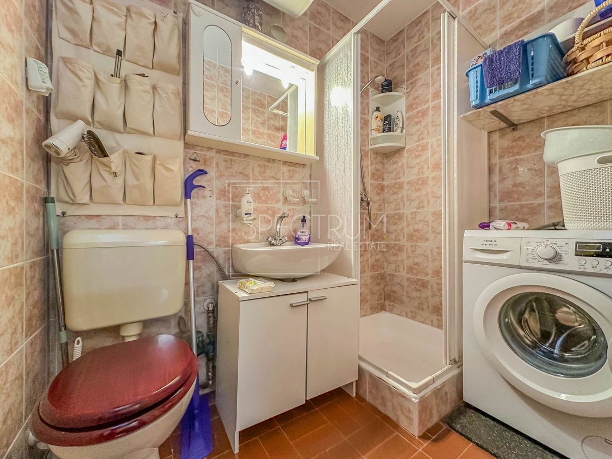 Poreč, dvoetažno stanovanje 350 m od morja