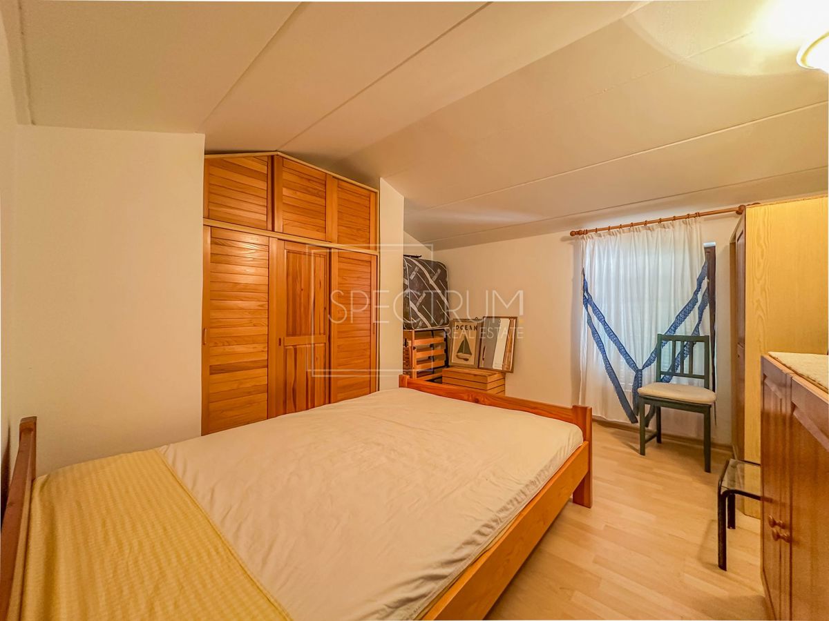 Poreč, dvoetažno stanovanje 350 m od morja