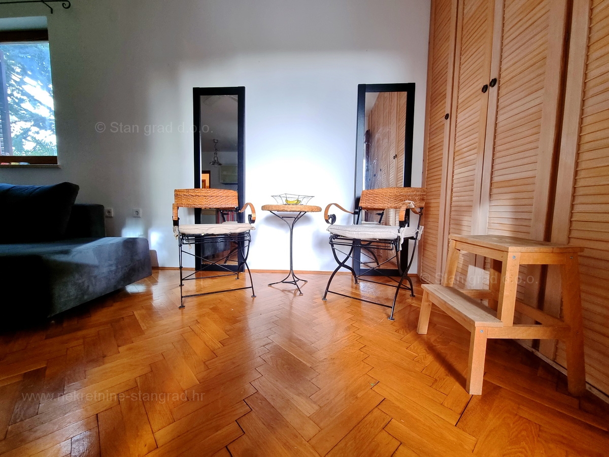 Malinska, prodaja apartma v 1. nadstropju na odlični lokaciji, le 250 m od morja!