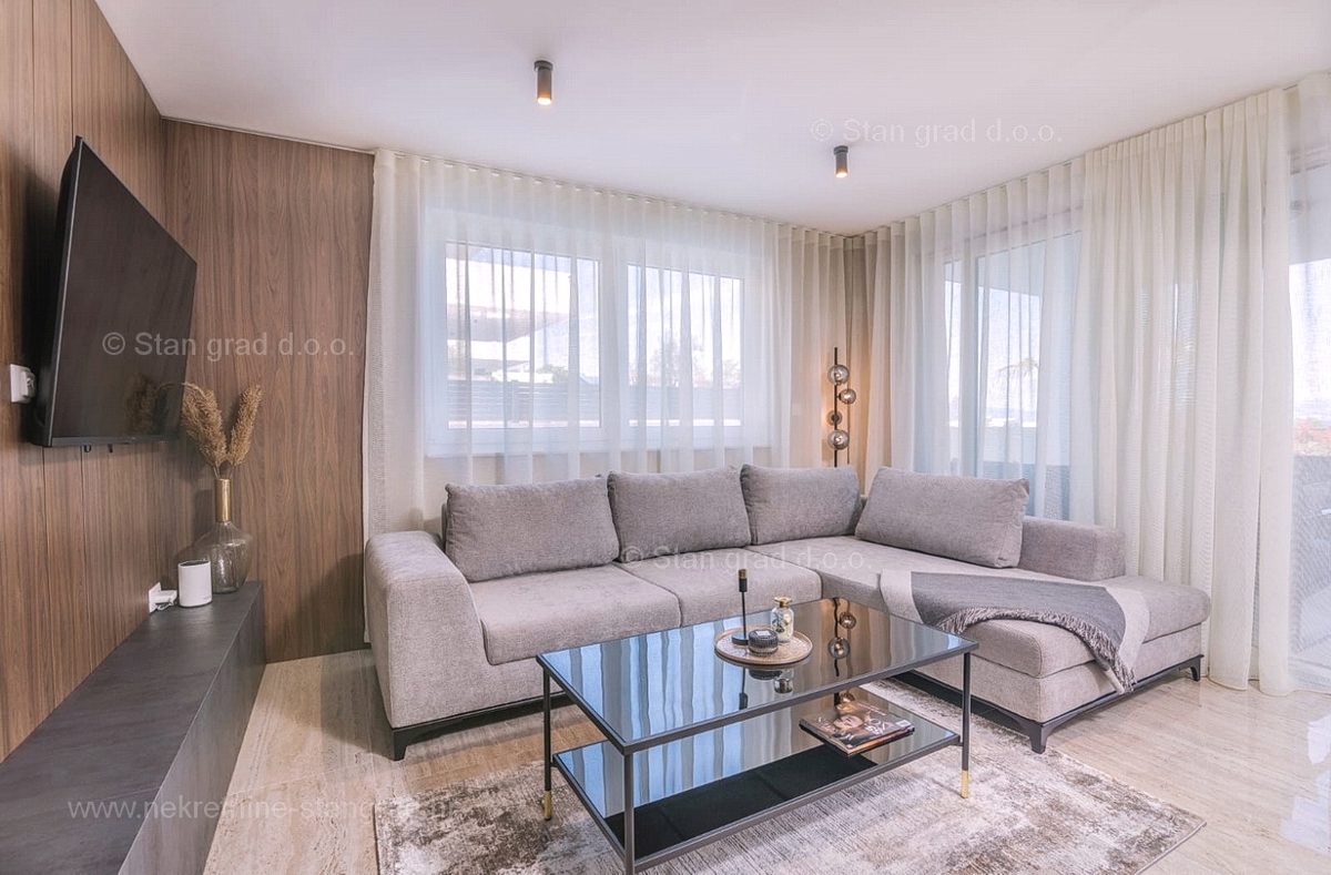 Malinska, luksuzen apartma v pritličju z bazenom blizu morja!