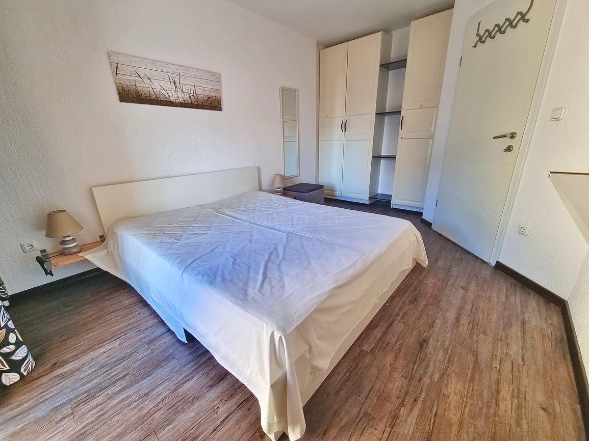Malinska, dva apartmaja s teraso in vrtom blizu morja!