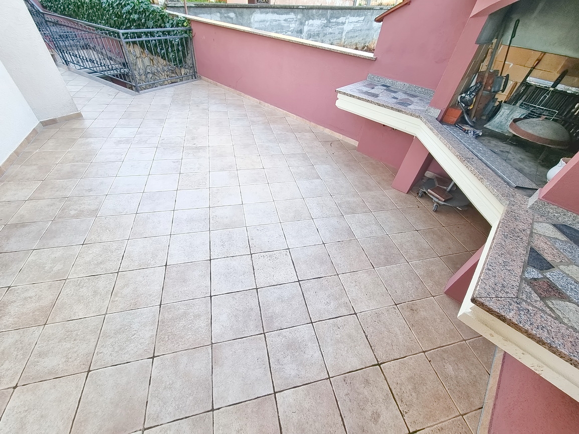 Malinska, dva apartmaja s teraso in vrtom blizu morja!