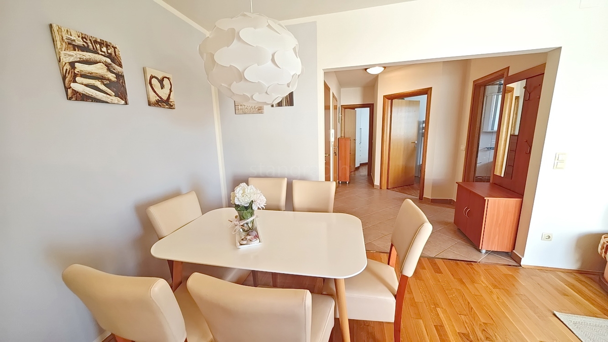 Malinska, opremljen apartma blizu plaže!