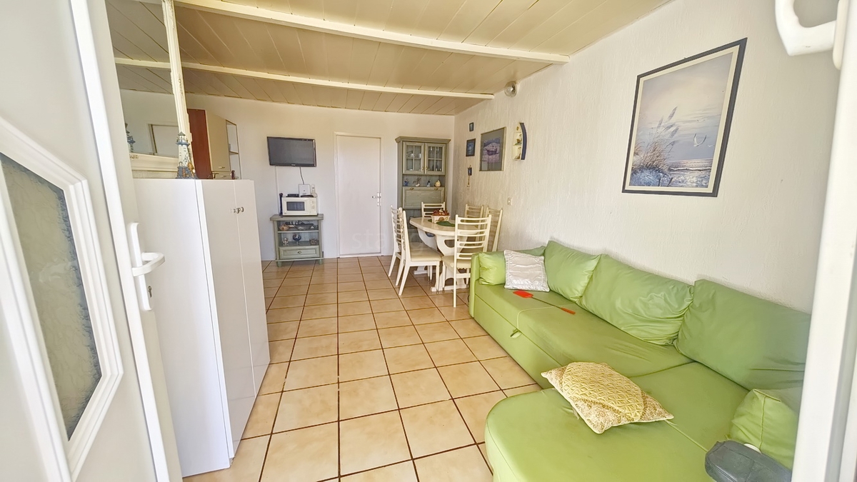 Baška, hiša s 4 apartmaji na mirni lokaciji!