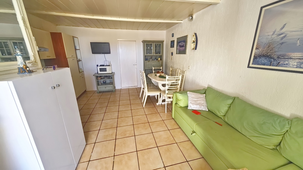 Baška, hiša s 4 apartmaji na mirni lokaciji!