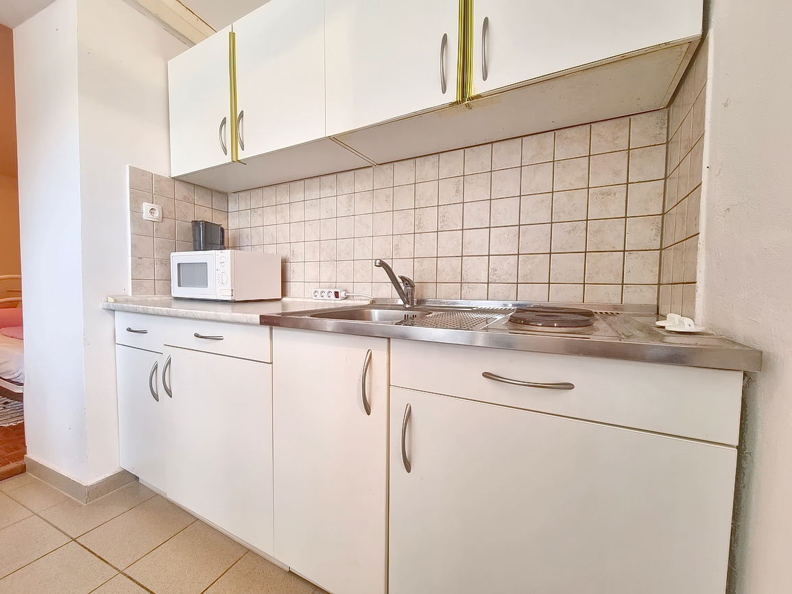 Crikvenica, apartma s teraso na odlični lokaciji v bližini morja!