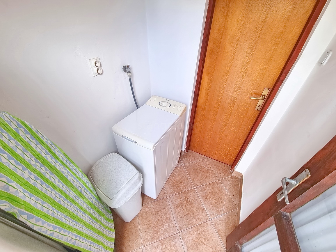 Crikvenica, apartma s teraso na odlični lokaciji v bližini morja!