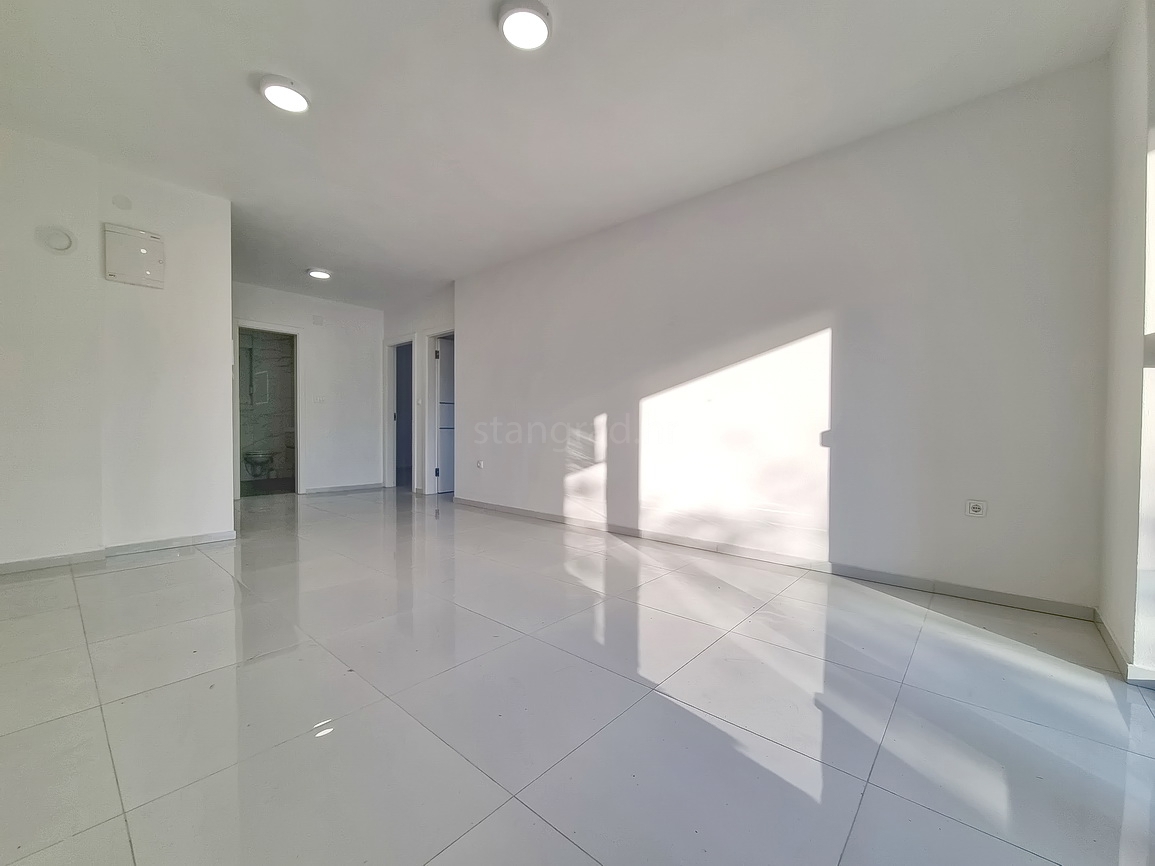 Crikvenica, stanovanje v visokem pritličju blizu morja!