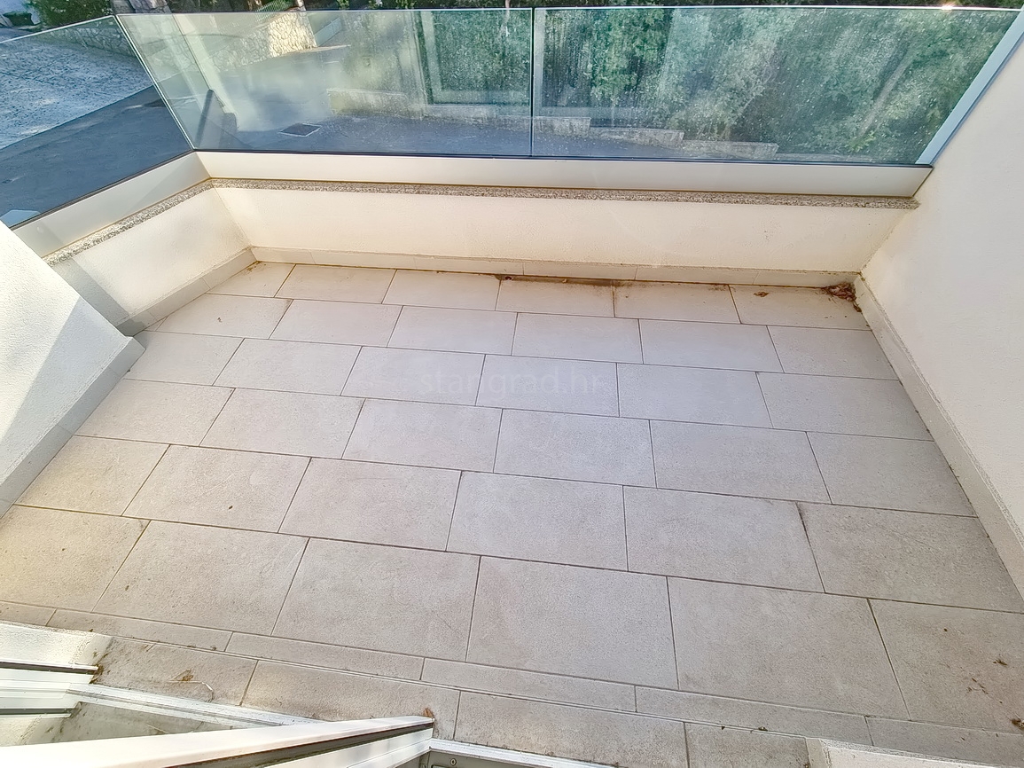 Crikvenica, stanovanje v visokem pritličju blizu morja!