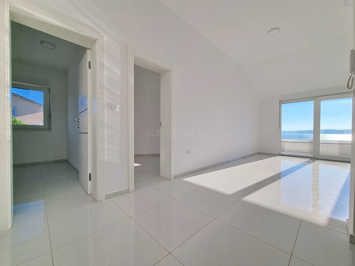 Crikvenica, stanovanje v 2. nadstropju novogradnje v bližini morja!