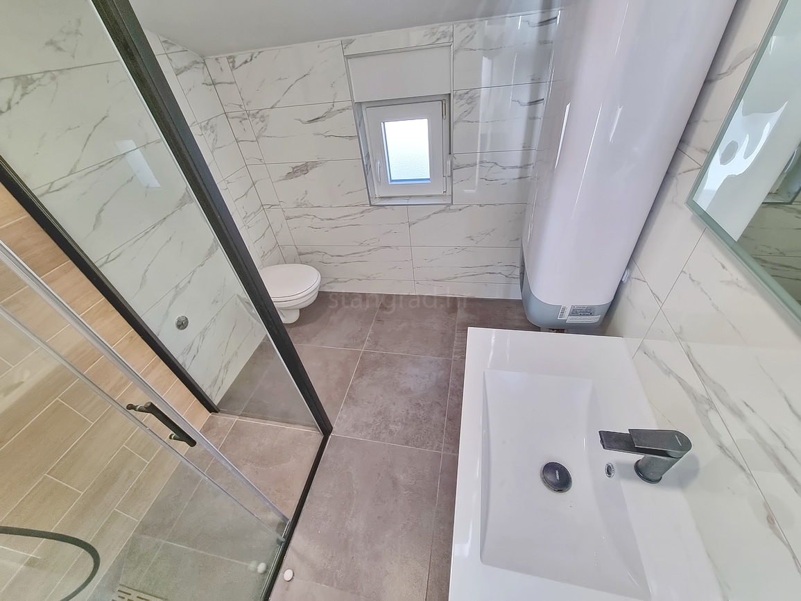 Crikvenica, stanovanje v 2. nadstropju novogradnje v bližini morja!