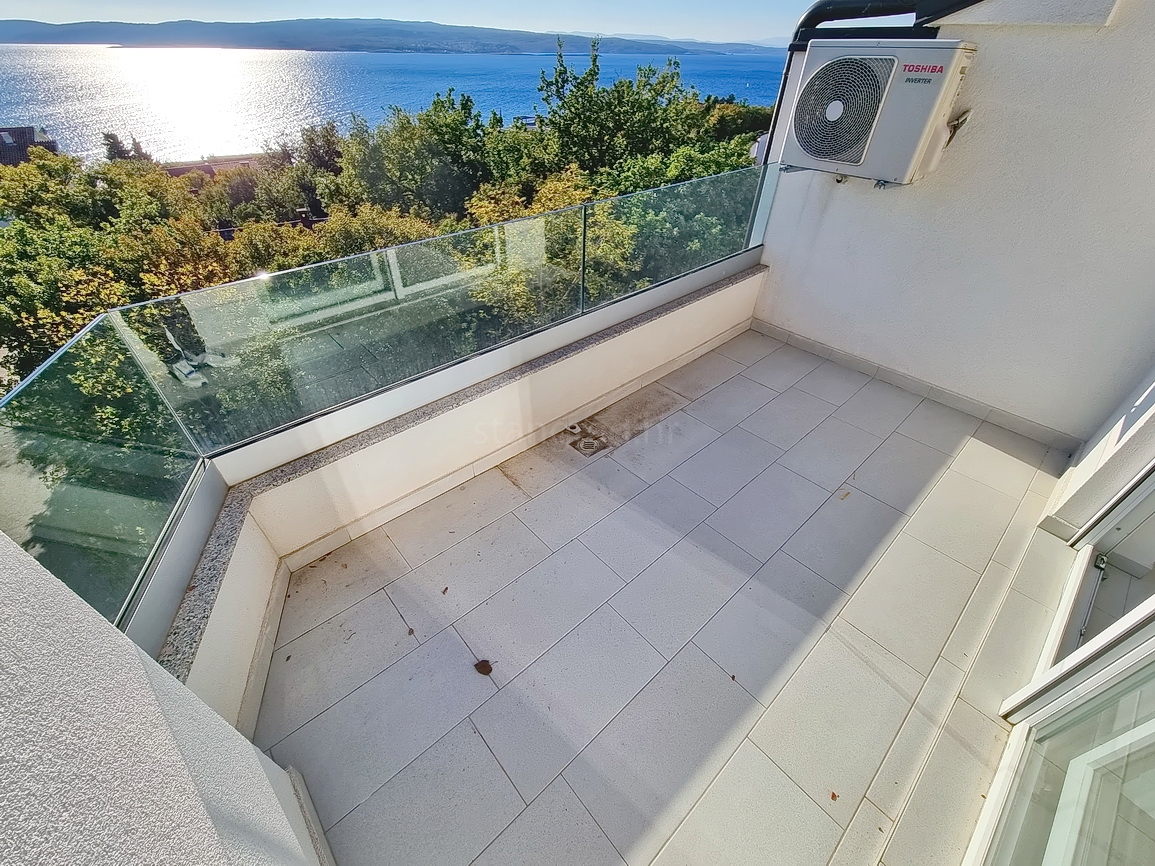 Crikvenica, stanovanje v 2. nadstropju novogradnje v bližini morja!