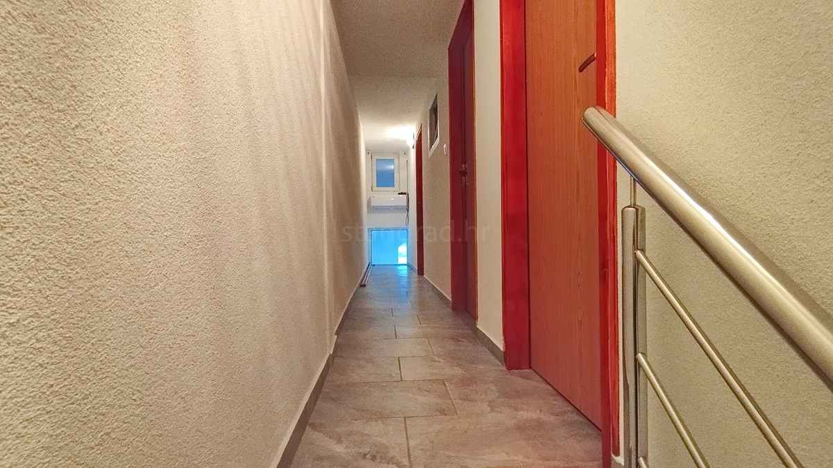 Novi Vinodolski, dvoetažni apartma blizu morja!