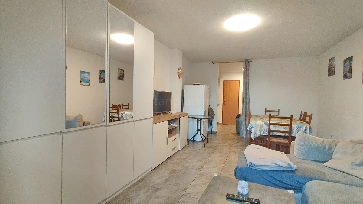 Novi Vinodolski, dvoetažni apartma blizu morja!