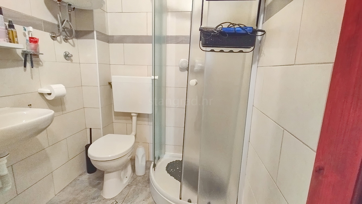 Novi Vinodolski, dvoetažni apartma blizu morja!